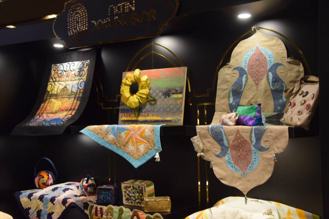 İpek Yolu Temalı Altın Dokunuşlar Sergisi Konya’da kapılarını açtı 4